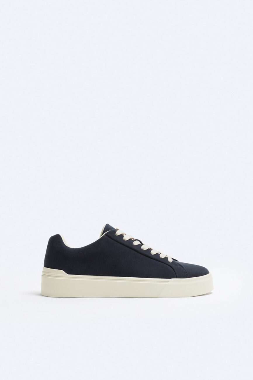 Minimalist lace-up trainersm